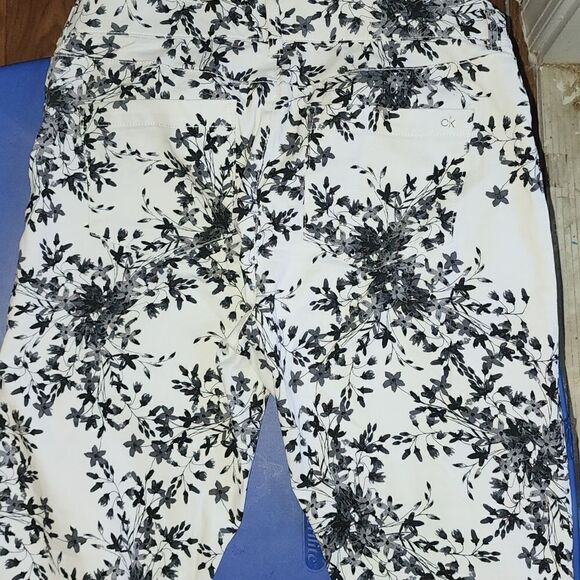 Calvin Klien Pants   - Picture 1 of 6